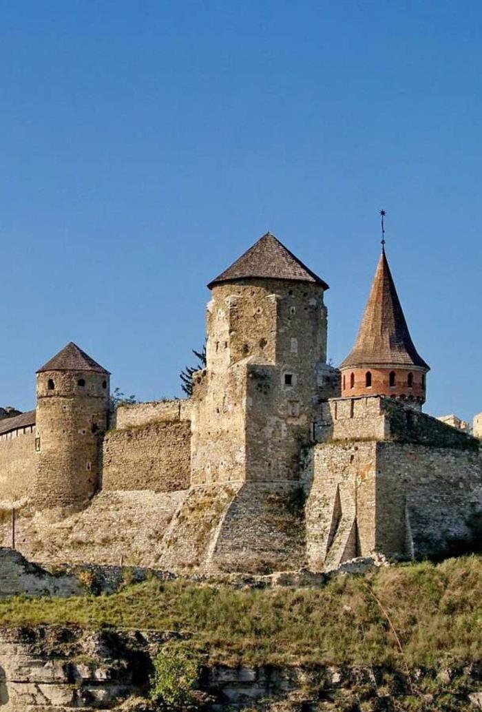 SmartGuide: Discover the beauty of Kamianets-Podilskyi